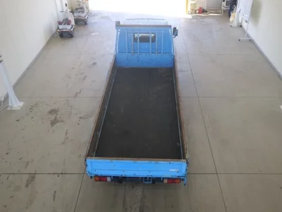 Toyota DYNA  с аукциона в Японии