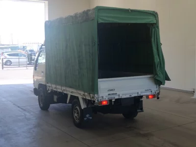 Toyota DYNA  с аукциона в Японии