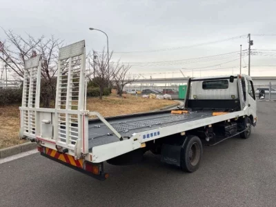 Toyota DYNA  с аукциона в Японии