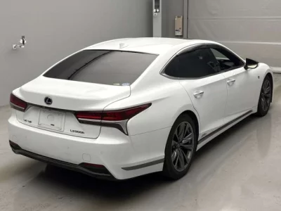 Lexus LS