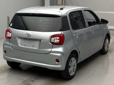 Toyota PASSO  с аукциона в Японии