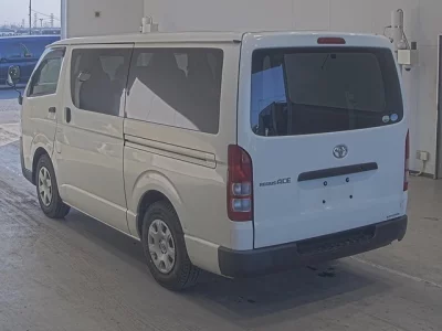 Toyota REGIUS ACE VAN