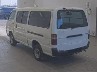 Toyota HIACE VAN лот № 20258 оценка RA  с аукциона в Японии 1