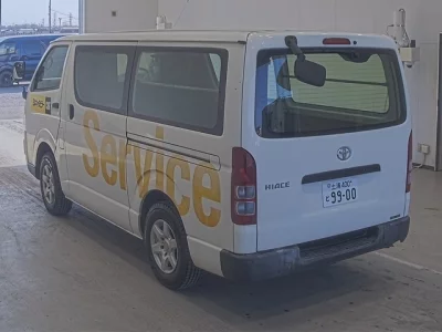 Toyota HIACE VAN