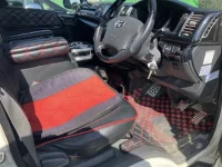 Toyota HIACE VAN лот № 20196 оценка RA  с аукциона в Японии 7