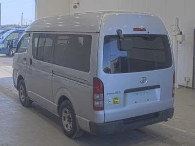 Toyota REGIUS ACE VAN