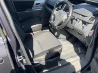 Toyota VOXY лот № 20199 оценка 3.5  с аукциона в Японии 7