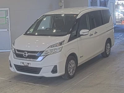 Nissan SERENA  с аукциона в Японии