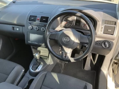 Volkswagen GOLF TOURAN