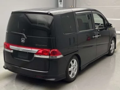 Honda STEP WAGON  с аукциона в Японии