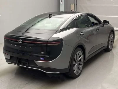 Toyota CROWN CROSSOVER