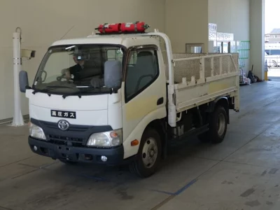 Toyota DYNA  с аукциона в Японии