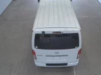Toyota HIACE VAN лот № 20438 оценка RB  с аукциона в Японии 2