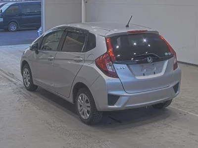Honda FIT  с аукциона в Японии