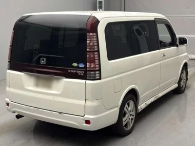 Honda STEP WAGON  с аукциона в Японии