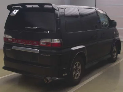 Mitsubishi DELICA