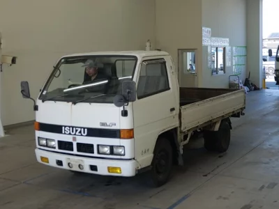 Isuzu ELF