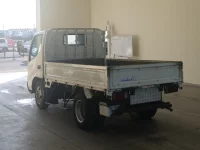 Hino DUTRO лот № 1696 оценка 3  с аукциона в Японии 1