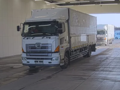 Hino TRUCK