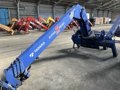 TADANO CRANE
