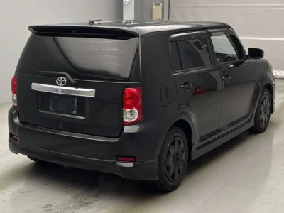 Toyota COROLLA RUMION