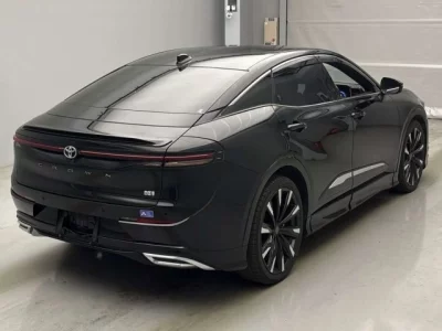 Toyota CROWN CROSSOVER