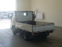 Toyota DYNA лот № 1617 оценка 3  с аукциона в Японии 1