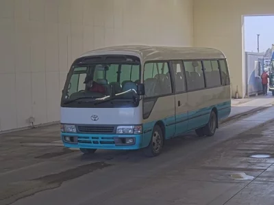 Toyota COASTER
