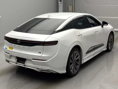 Toyota CROWN CROSSOVER