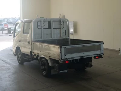 Toyota DYNA  с аукциона в Японии