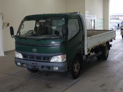 Toyota DYNA  с аукциона в Японии
