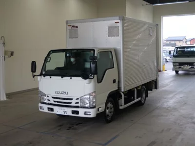 Isuzu ELF