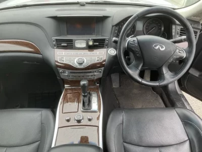 Nissan FUGA  с аукциона в Японии