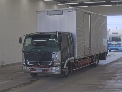Mitsubishi FUSO FIGHTER