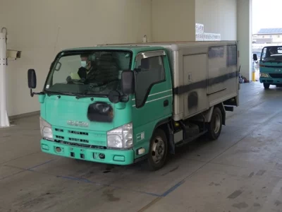 Isuzu ELF
