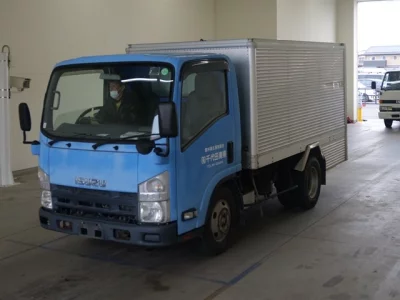 Isuzu ELF