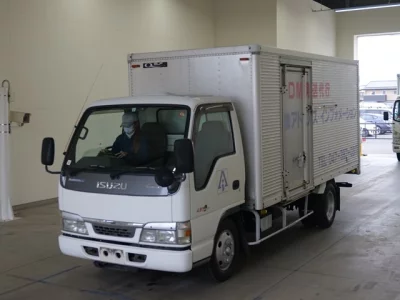 Isuzu ELF