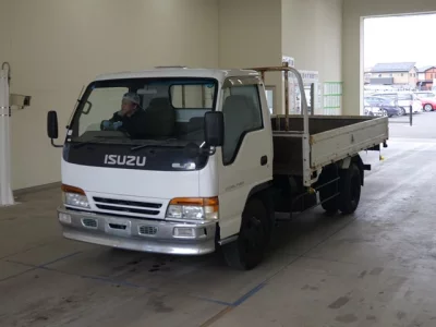 Isuzu ELF