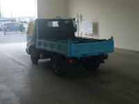 Hino DUTRO лот № 1796 оценка RB  с аукциона в Японии 1