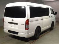 Toyota HIACE VAN лот № 62012 оценка 4.5  с аукциона в Японии 1