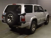 Toyota HILUX SURF лот № 20 оценка 3.5  с аукциона в Японии 1