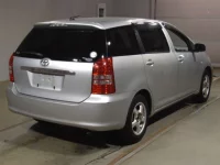 Toyota WISH лот № 4065 оценка R  с аукциона в Японии 1