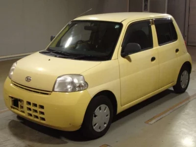 Daihatsu Esse
