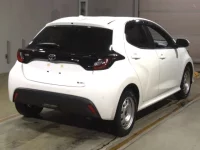 Toyota YARIS лот № 2202 оценка 4.5  с аукциона в Японии 1