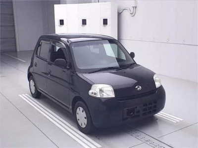 Daihatsu Esse