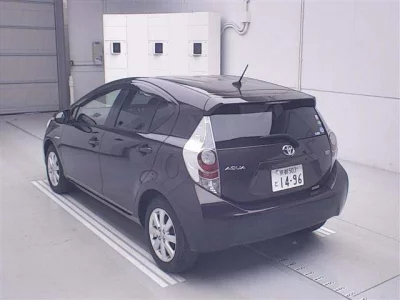 Toyota AQUA  с аукциона в Японии