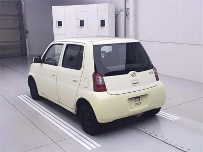 Daihatsu Esse