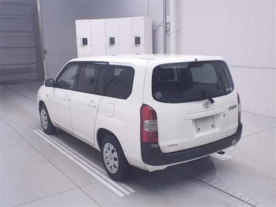 Toyota SUCCEED