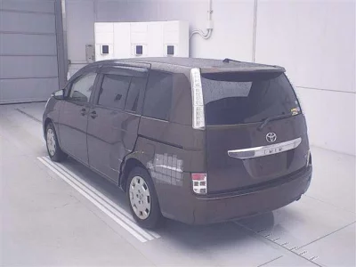 Toyota ISIS