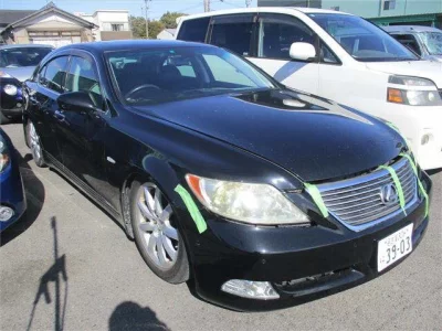Lexus LS